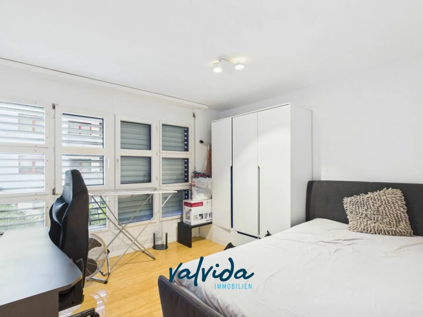 Stylish living in the heart of Visp - spacious 5.5-room apartment - Photo 13 of 13