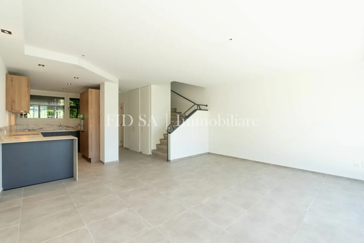 MINUSIO - Modernes Duplex-Apartment mit Blick ins Grüne - Foto 4 von 12