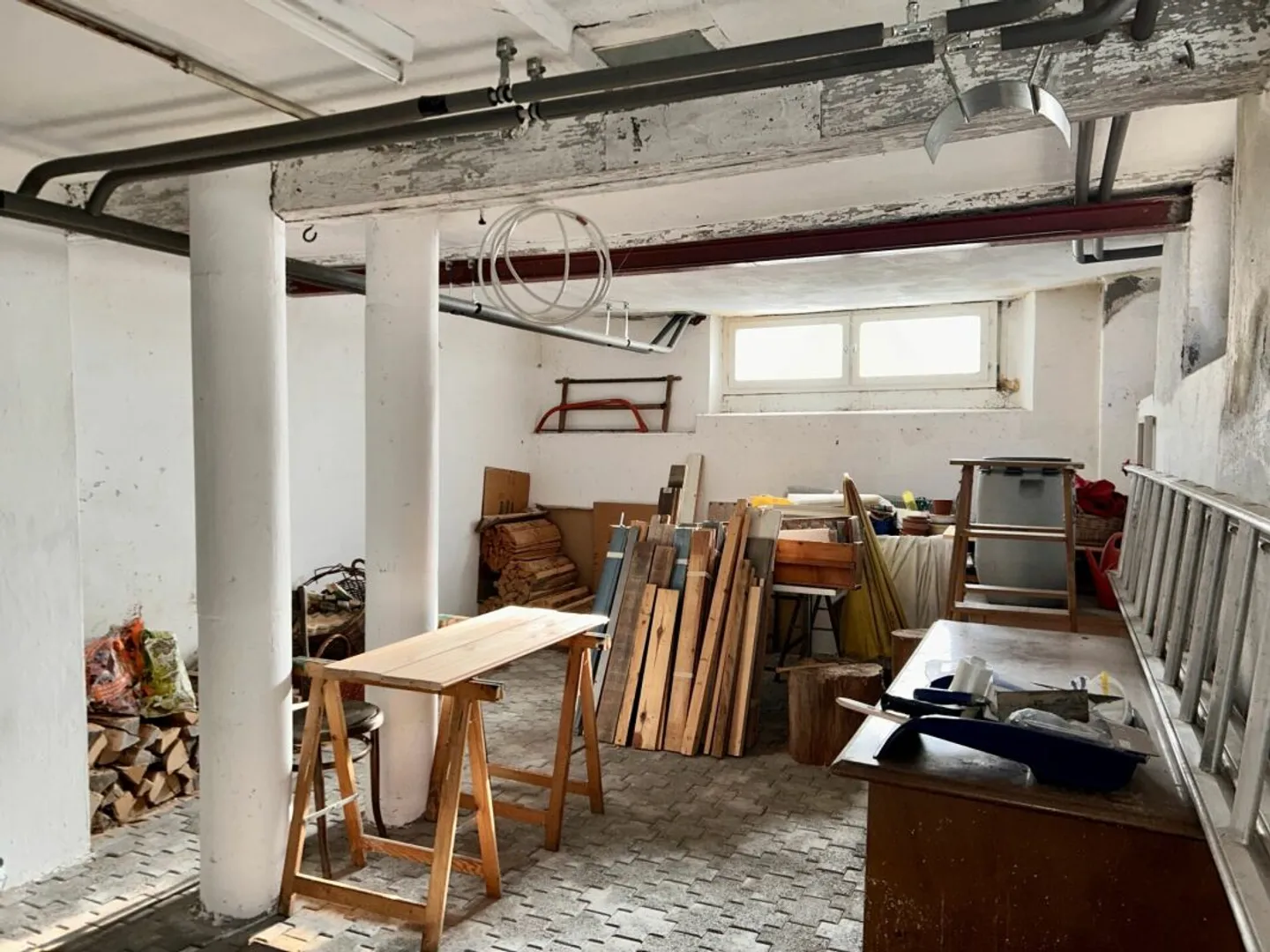 Well-maintained 6-room semi-detached house in historic district - Photo 12 of 13