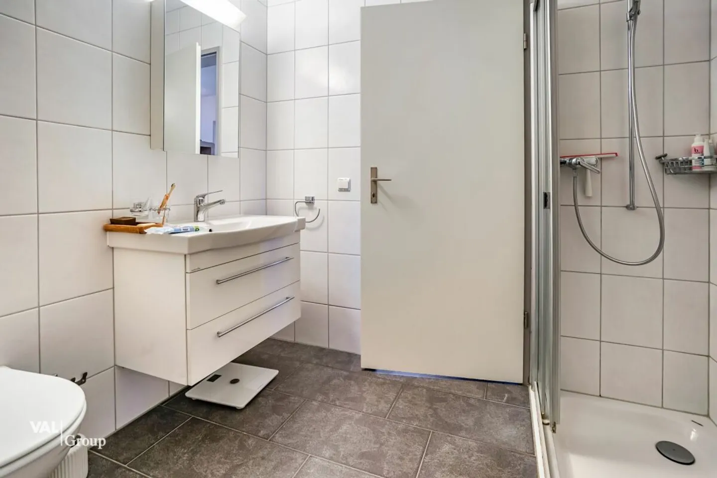 Casa bifamiliare con valore aggiunto: vivere, vivere e affittare sotto lo stesso tetto - Foto 13 di 13