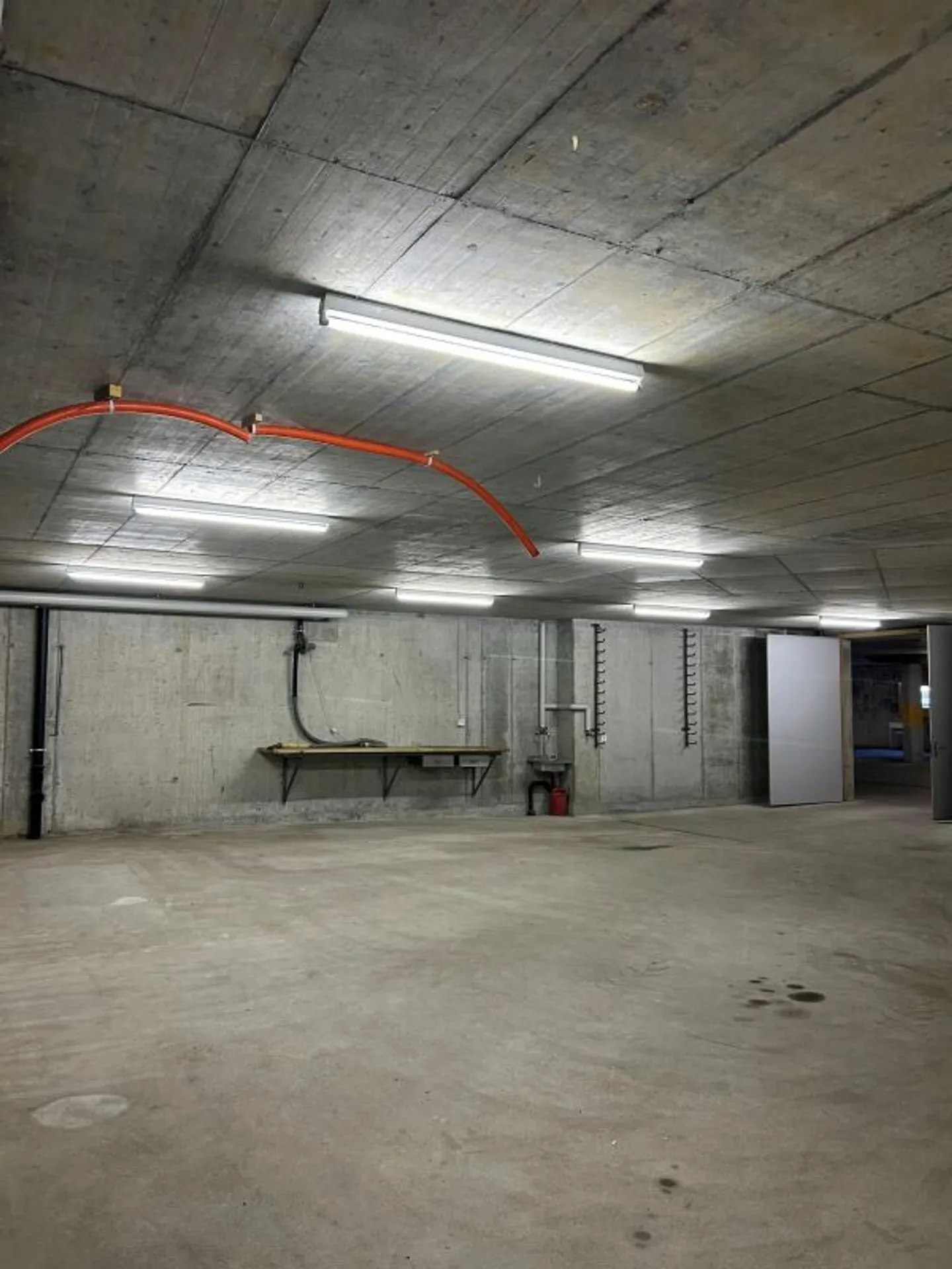 Spacious multifunctional and storage space, Olympia Grund - Photo 2 of 5