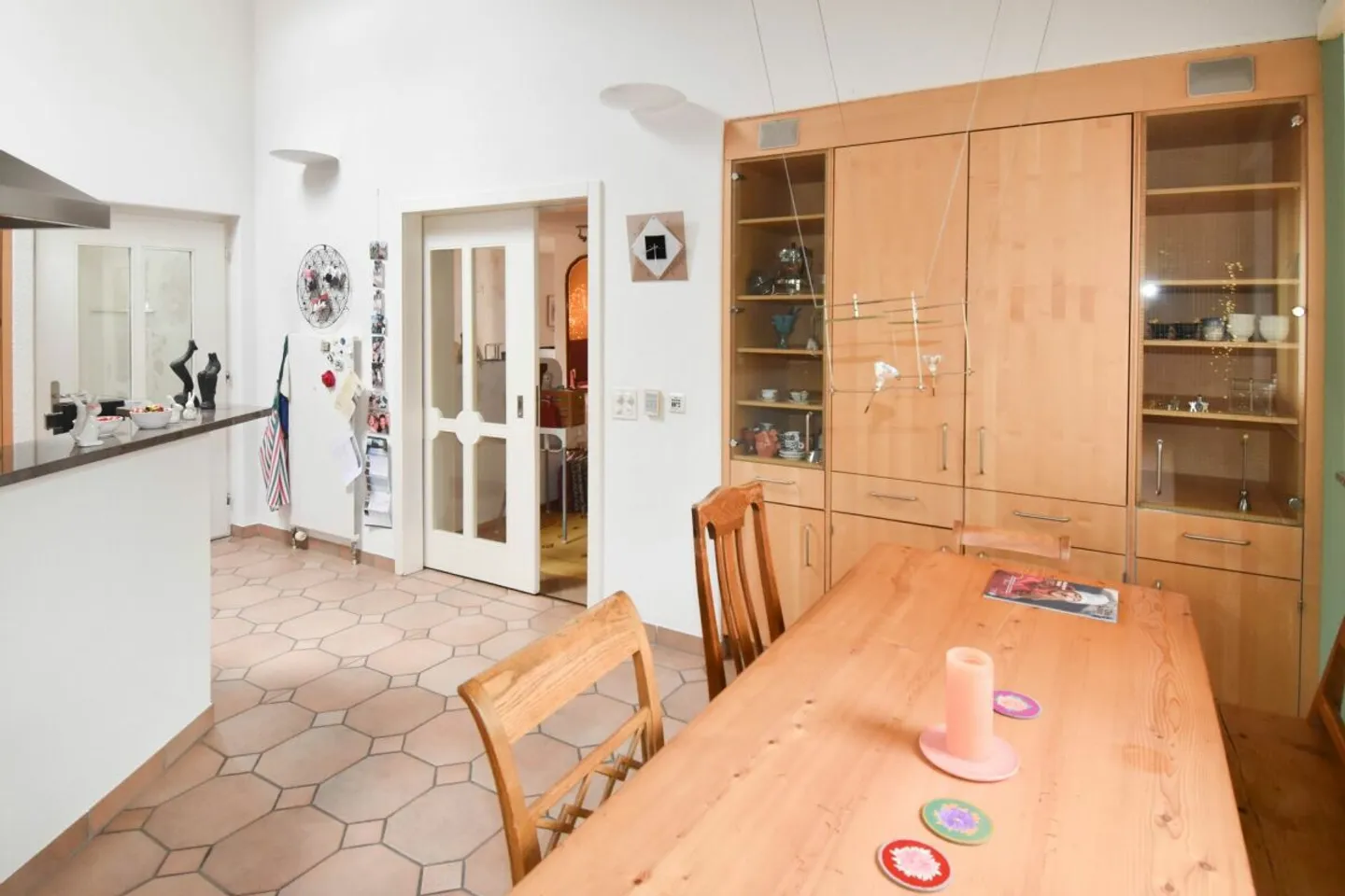 Une maison pleine de chaleur, d'espace et de qualité de vie - Photo 4 sur 13