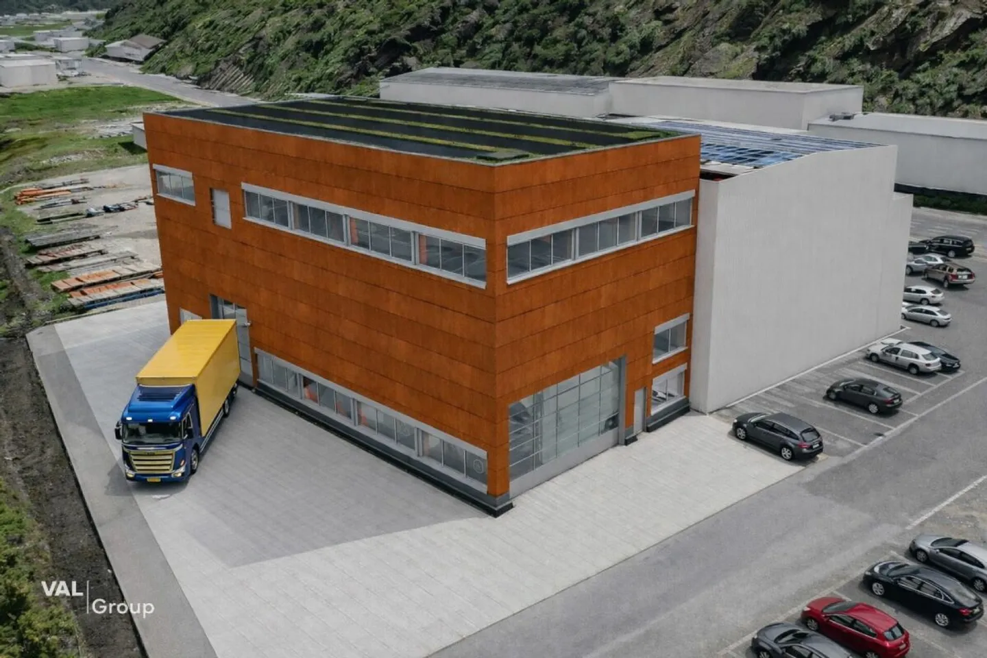 Hochwertige Gewerbehalle - Foto 2 von 3