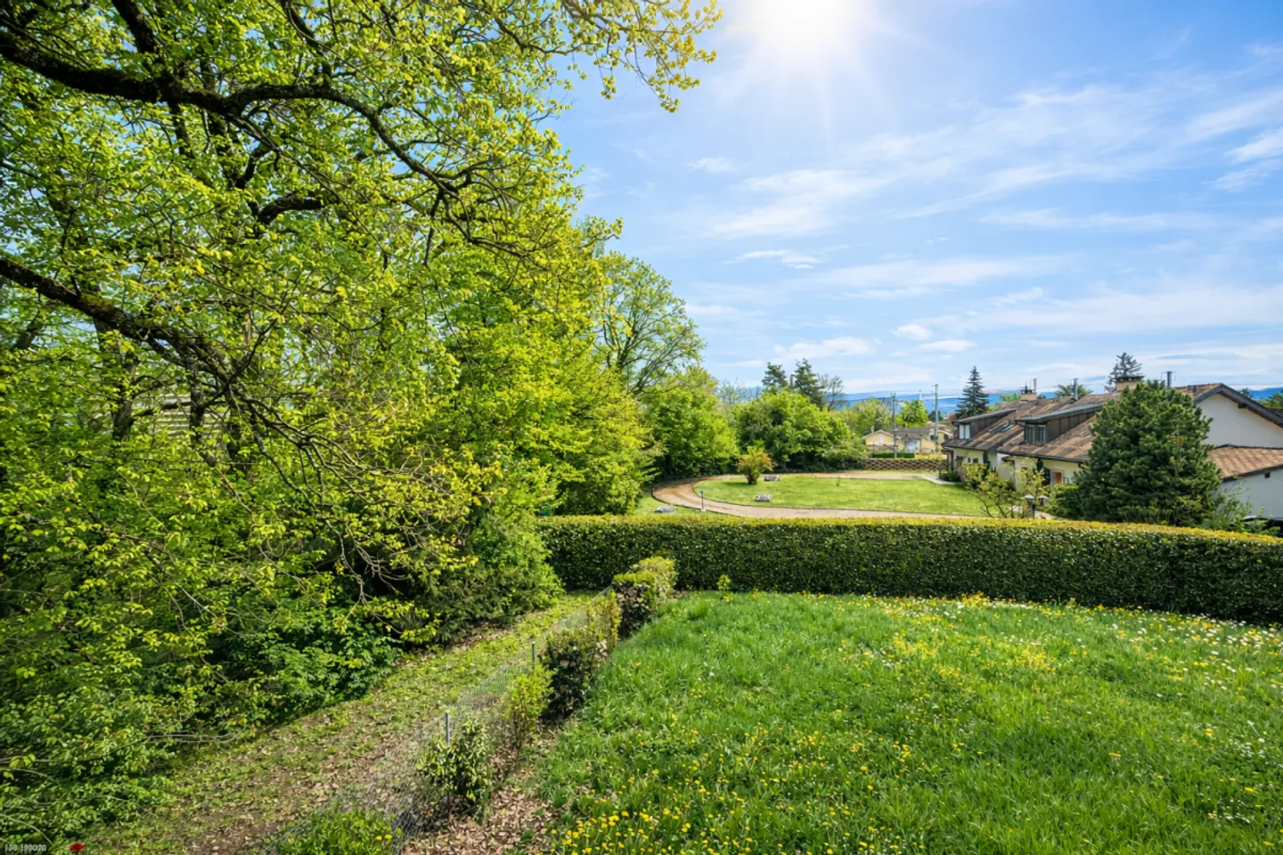 Zeitgemäße Wohnung mit Balkonen - Foto 13 von 13