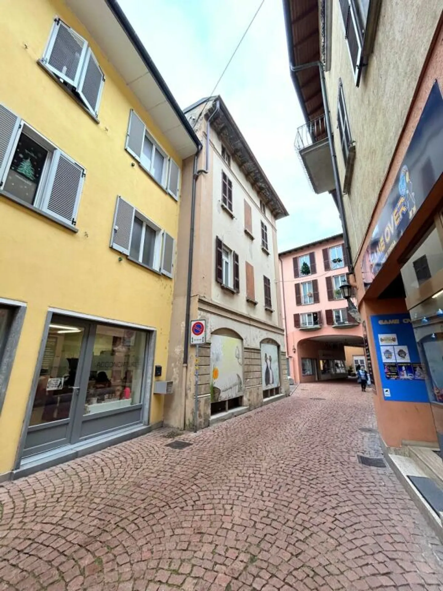 PROPRIÉTÉ GÉNÉRANT DES REVENUS - IMMEUBLE POUR ÉTUDIANTS ET TRAVAILLEURS - Photo 5 sur 8