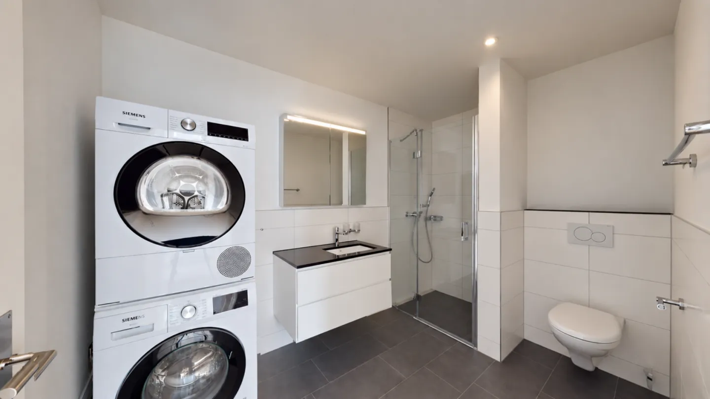 Exclusive 3.5-room penthouse apartment in first occupancy with 98 m² sun terrace - Photo 7 of 10