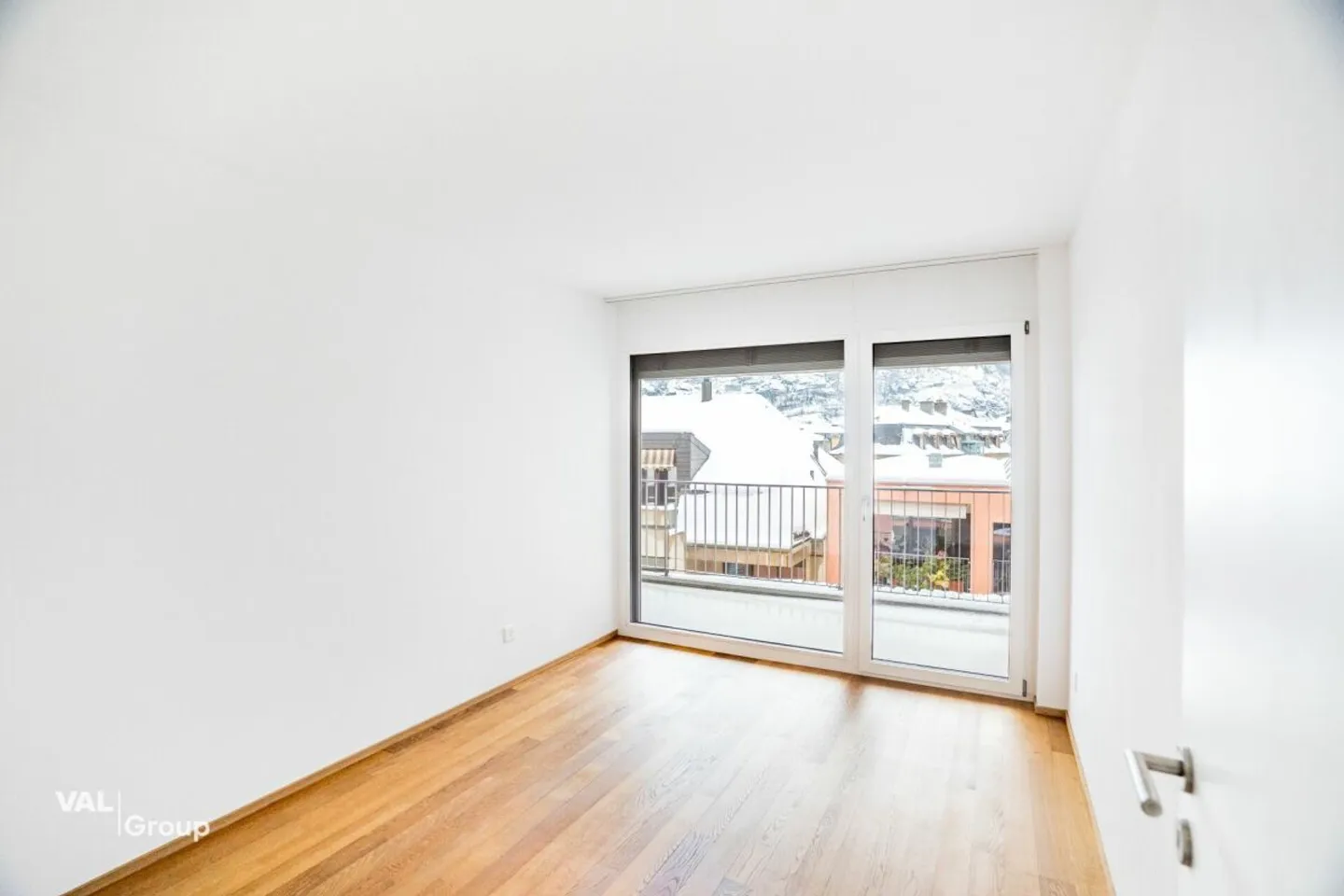 Exklusive 4.5-Zimmer-Duplex-Wohnung im «Zentrum La Suisse» - Brig-Glis - Foto 5 von 12
