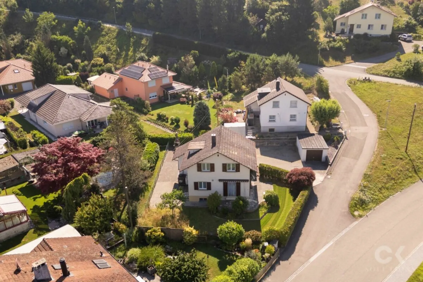 Maison charmante avec grand jardin et beaucoup de potentiel - Photo 4 sur 13