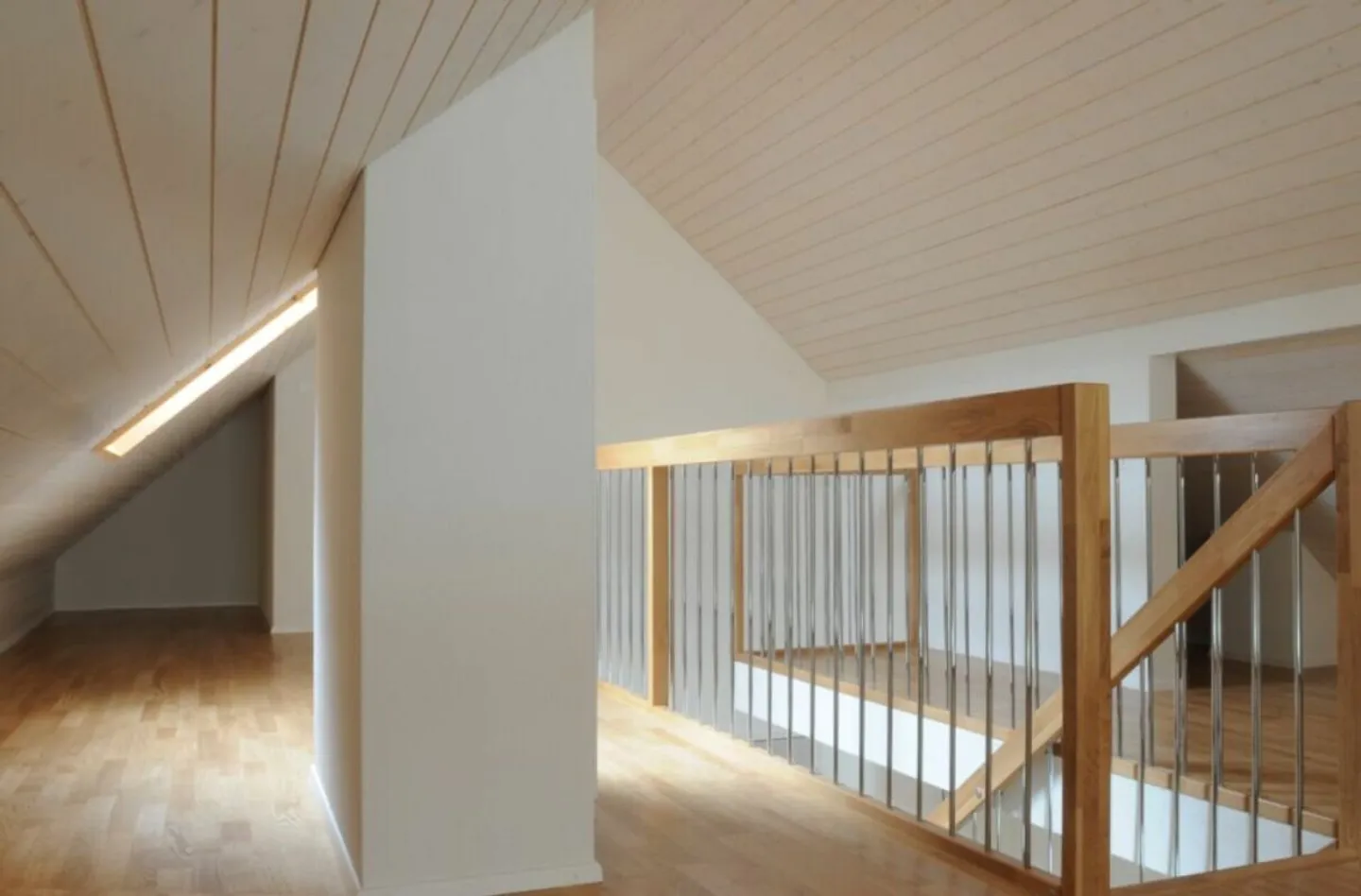 Your new home in the village center: 3.5-room maisonette with gallery & cozy terrace - Photo 7 of 13