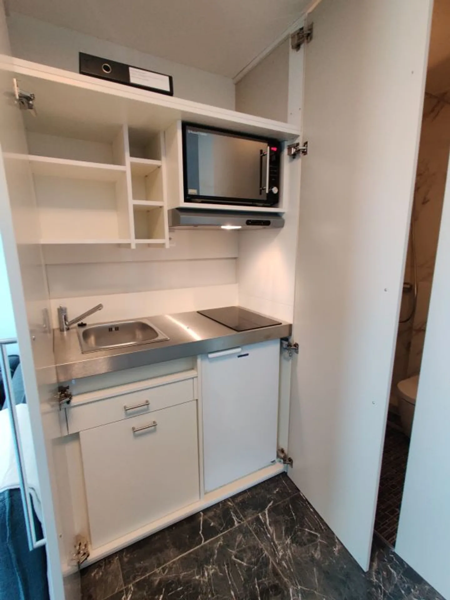 Exklusives Studio mit Balkon - Foto 5 von 6