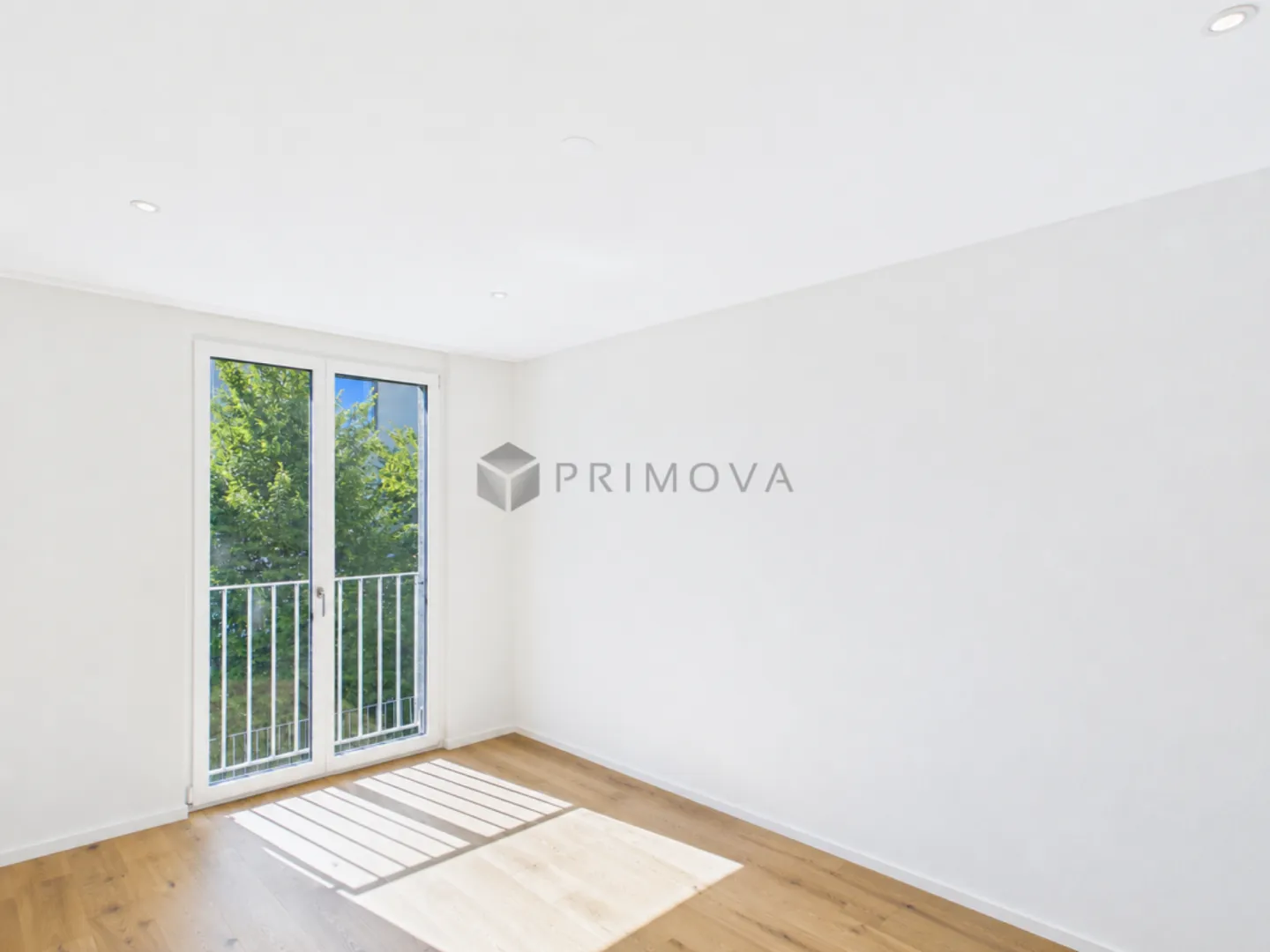 Lumineux, calme et moderne - Appartement de 4,5 pièces pour se sentir bien - Photo 9 sur 11
