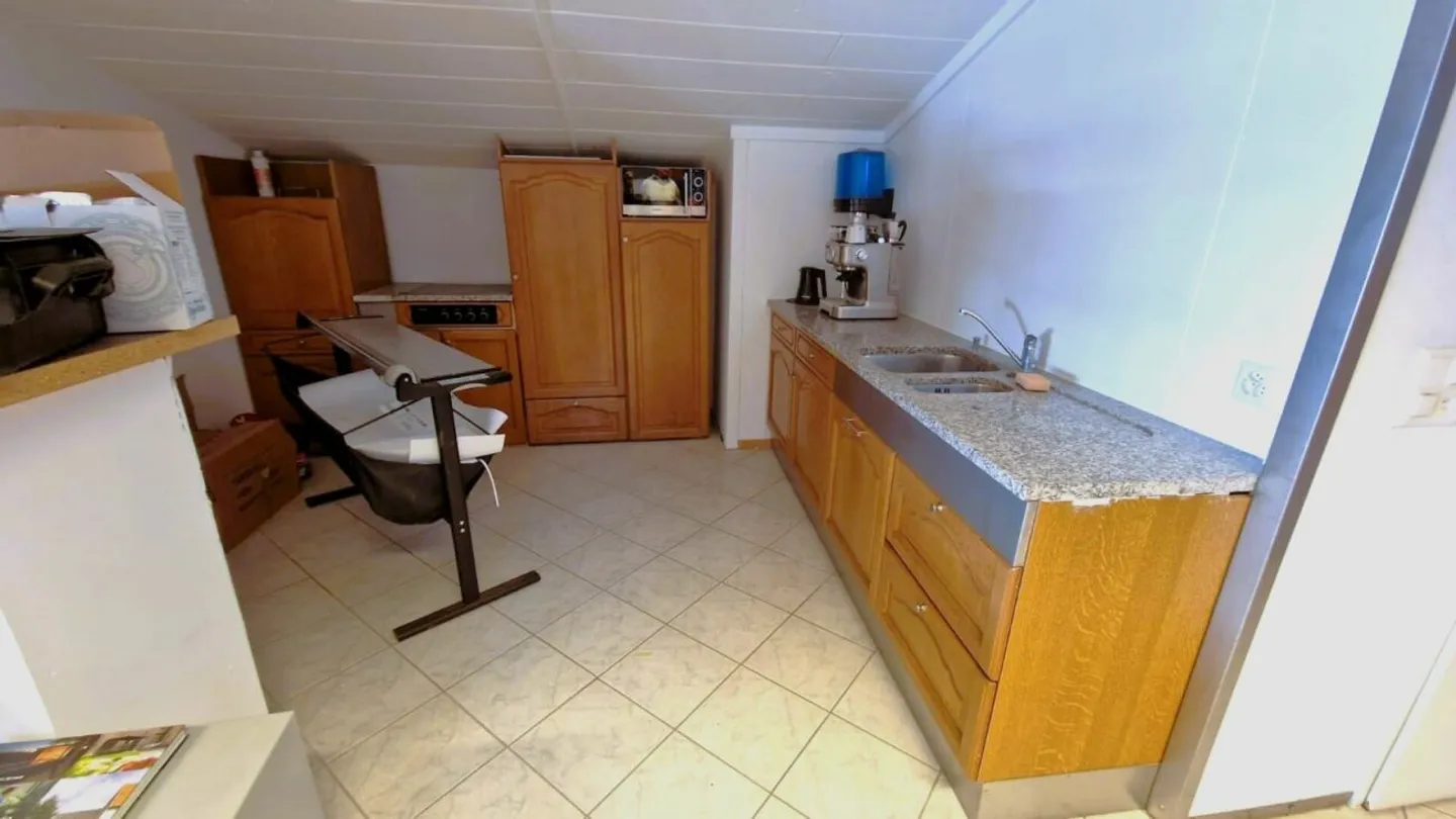 IDEALE PER NEGOZIO/SHOWROOM/ARTIGIANO - Foto 8 di 10