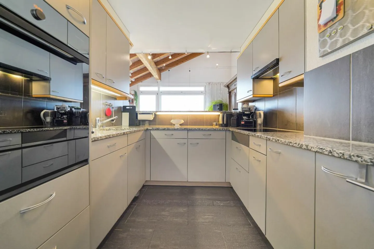 Bright 4.5 Room Attique in Ostermundigen - Photo 7 of 13