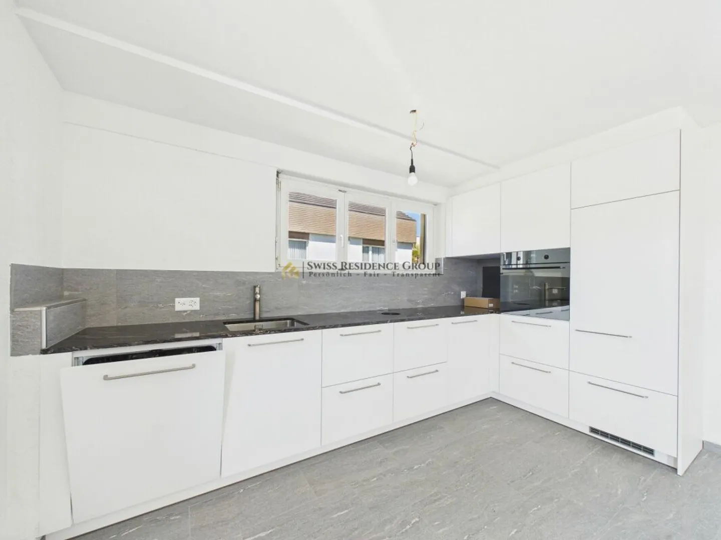 Esclusivo appartamento con terrazza di 5,5 stanze con vista sul lago e sulle montagne a Küssnacht - Foto 4 di 13