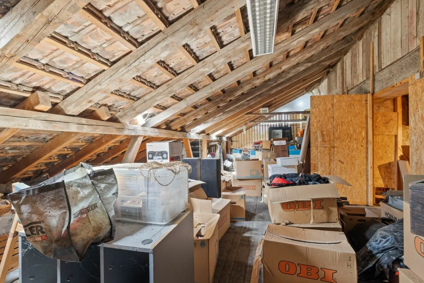 Parcelle de 1605 m2 avec potentiel d'aménagement et réserve de terrain constructible au centre de Nusshof - Photo 10 sur 12