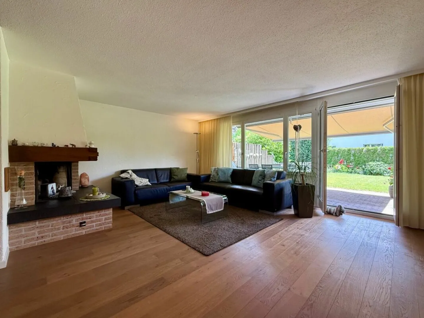 Casa a schiera di 6,5 stanze in una zona residenziale privilegiata - Foto 4 di 8