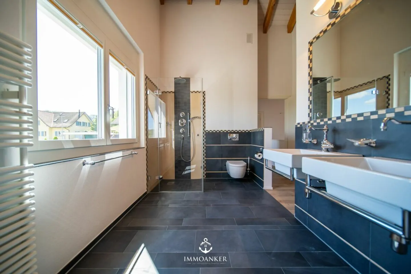 Moderna casa unifamiliare di 10,5 stanze con vista panoramica, standard Minergie e potenziale d'uso versatile a Pfungen - Foto 9 di 13