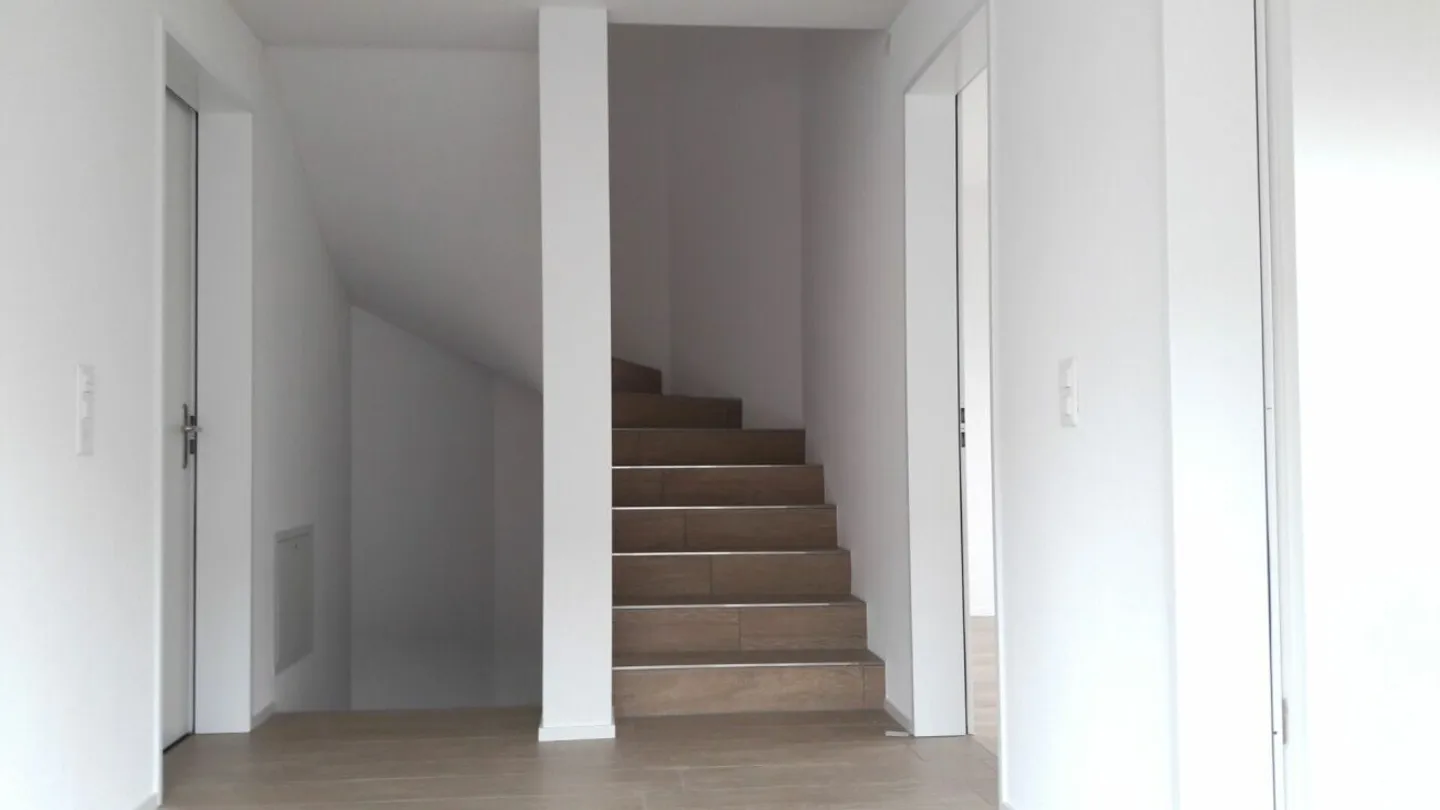 Maison individuelle 6½ pièces moderne et presque neuve - Photo 4 sur 5