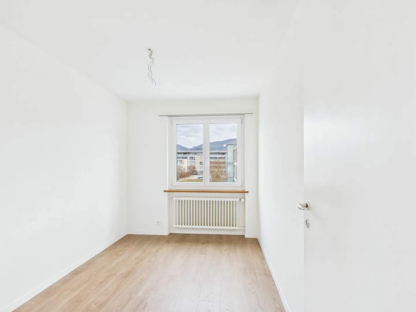 Charming house with large garden in a quiet location - Photo 10 of 13