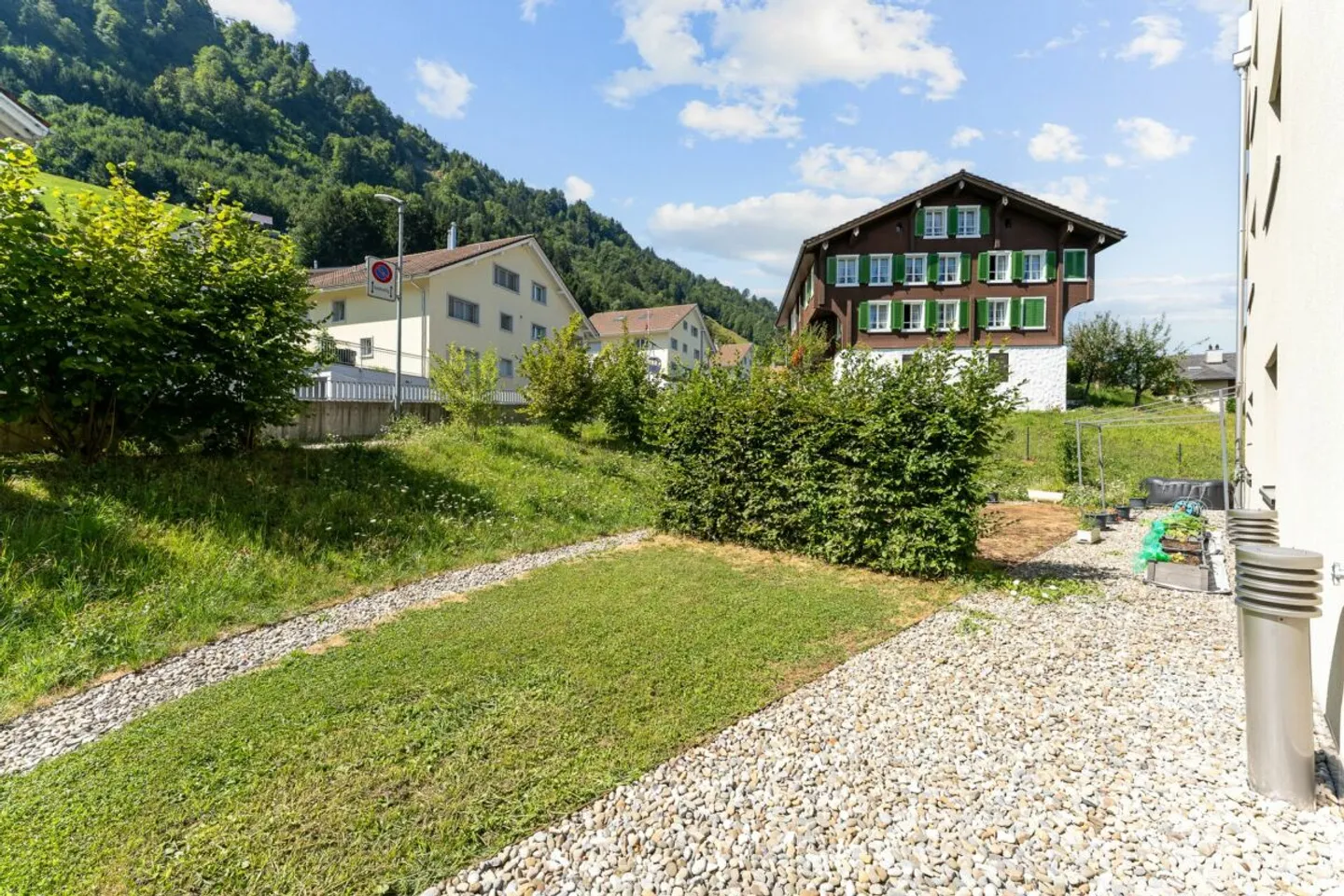 Appartement moderne avec jardin - Photo 5 sur 10