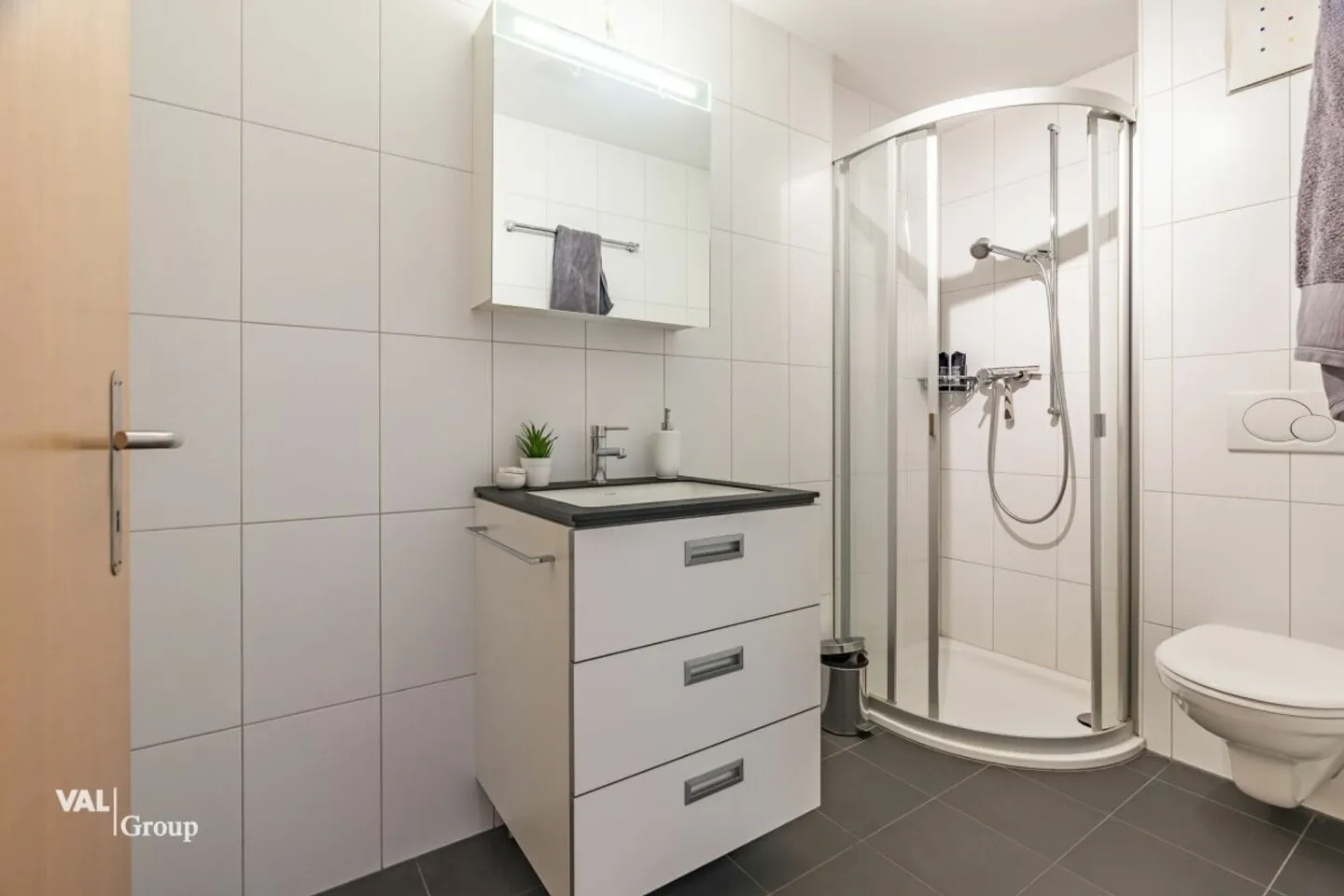 Moderne Wohnung in Visp - Foto 8 von 13