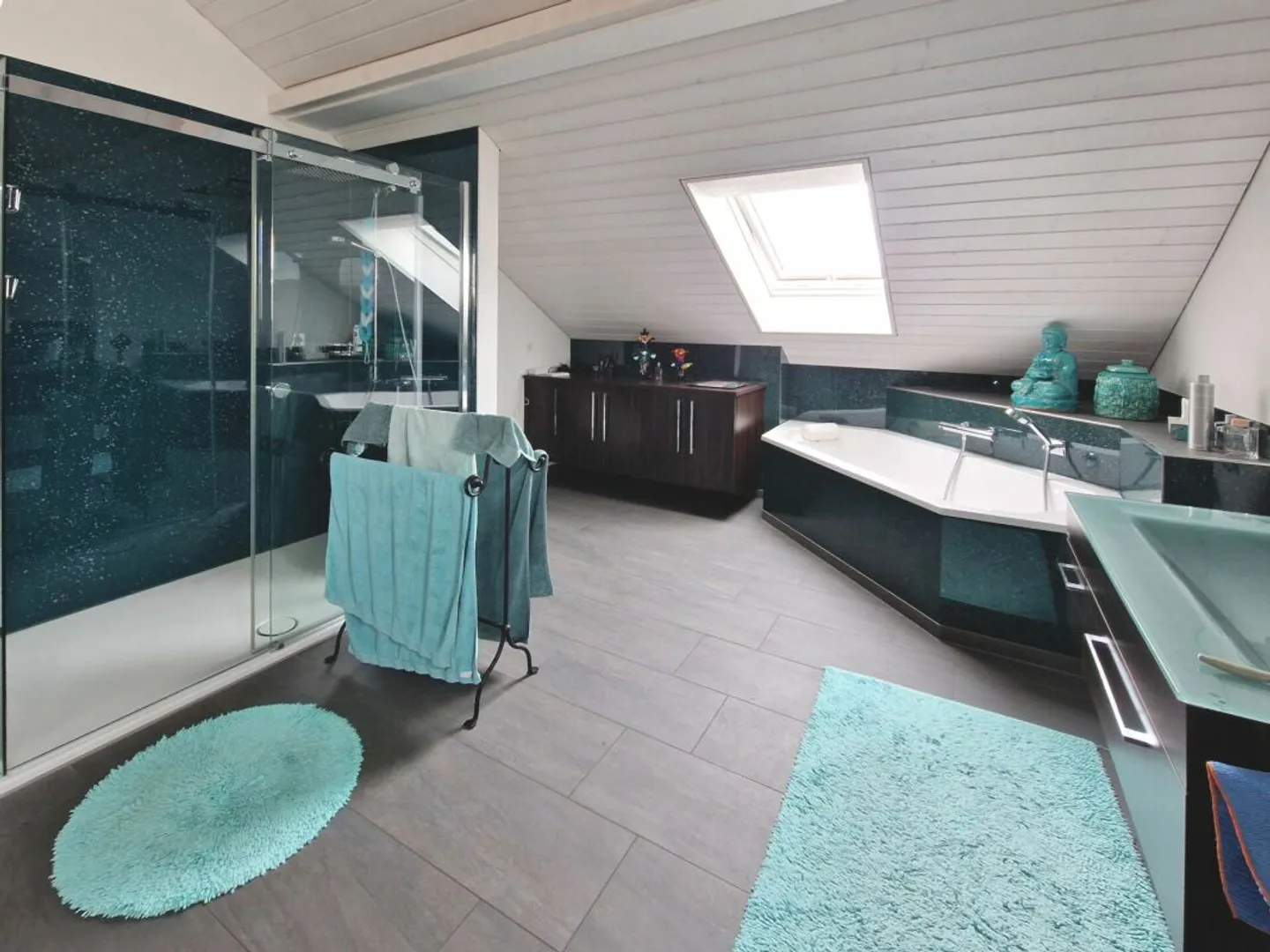 Property with a wide range of uses - Living, Renting or Working - Photo 12 of 12