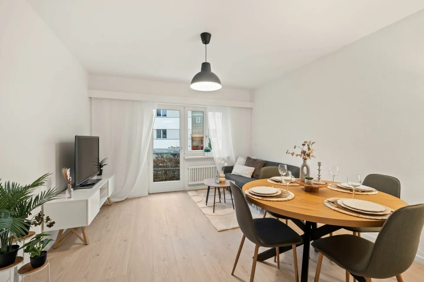 Renovated 3.5-room garden apartment - Photo 1 of 13