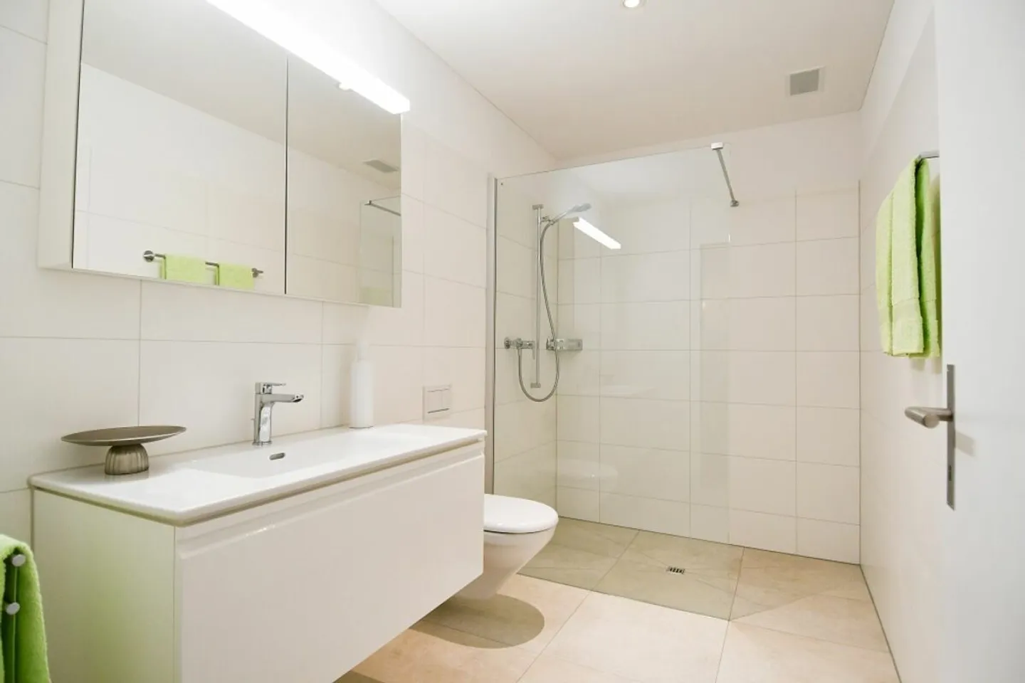 Spacious Apartment in Lindenacker - Photo 4 of 9