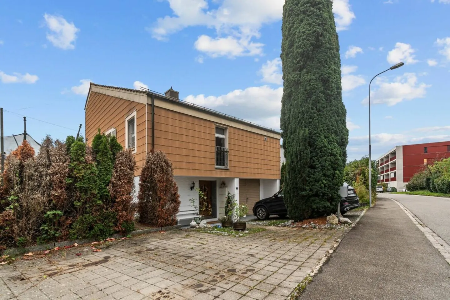 Detached Single-Family Home with Garden Paradise - Aarau Rohr - Photo 1 of 3