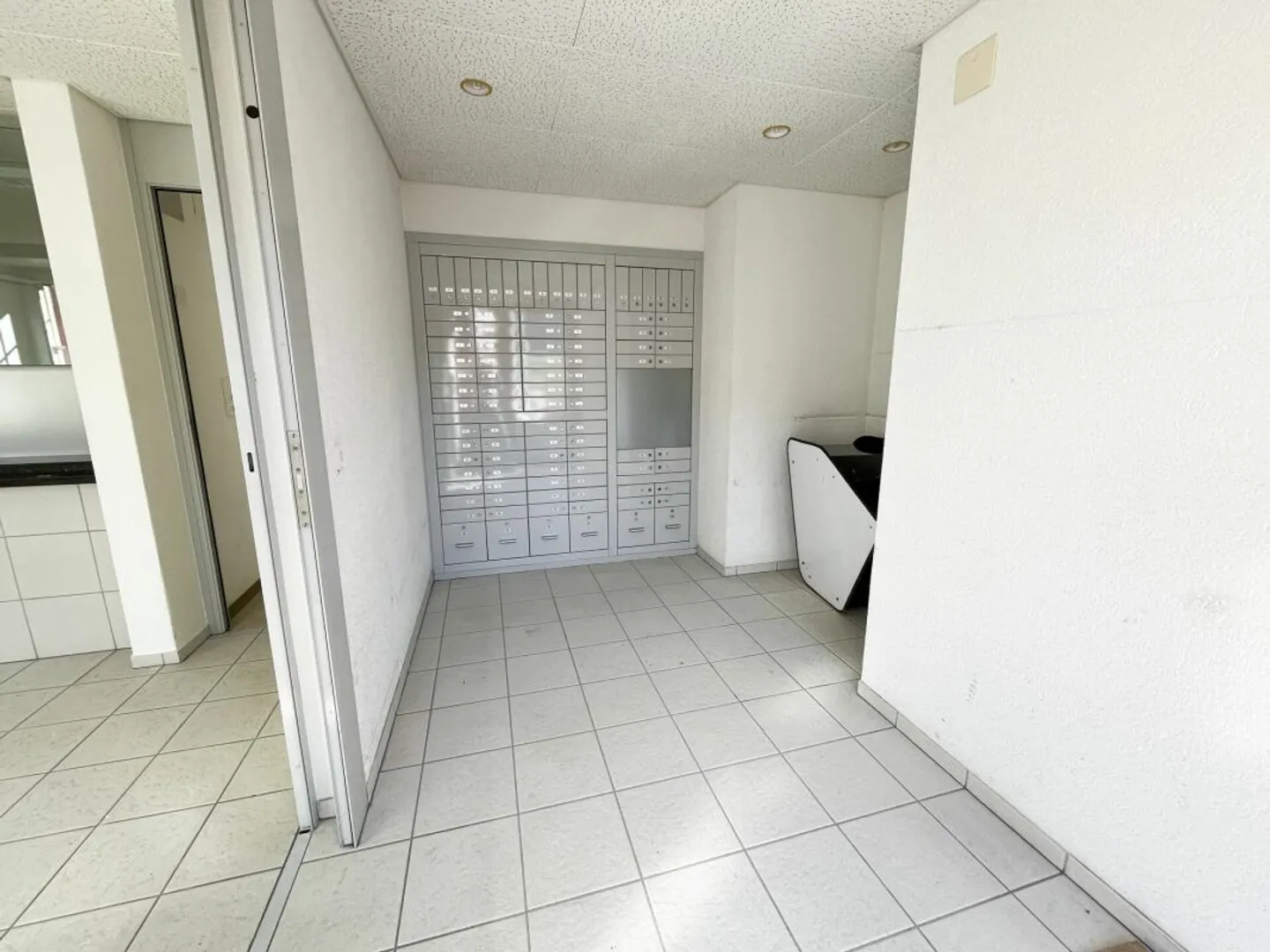 Gewerbefläche in La Sagne - Foto 4 von 13