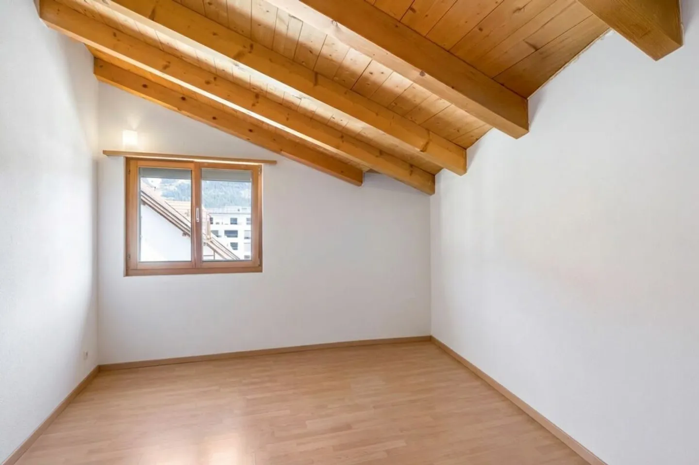 Wohnen mit Weitblick im Herzen von Bonaduz - Foto 7 di 13
