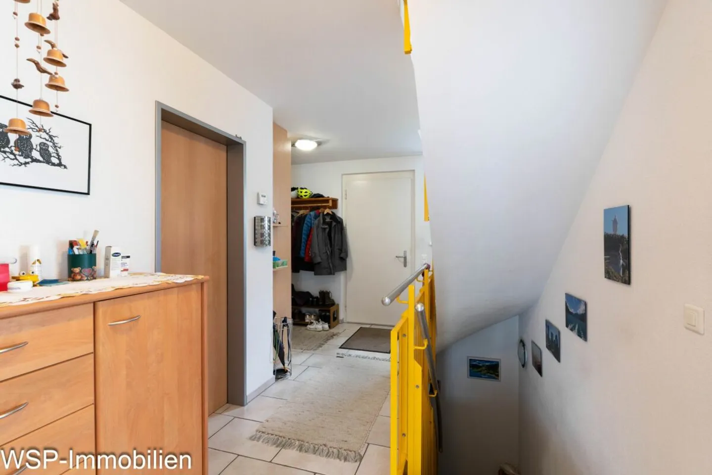 Detached House in Country House Style - Photo 2 of 11