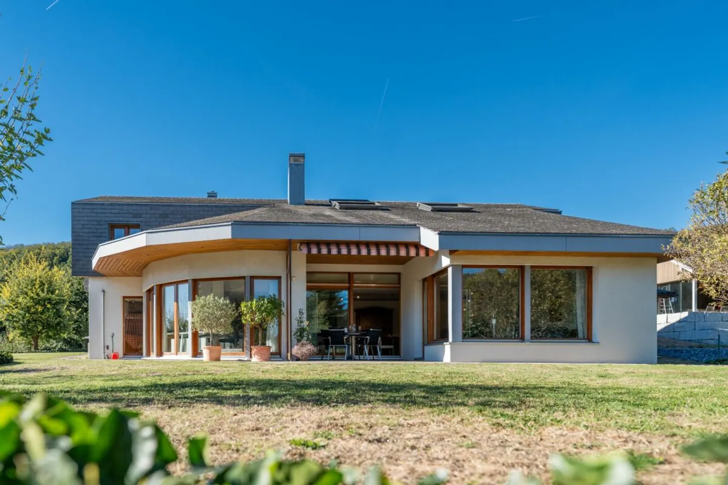 Villa Bel Air | A Piece of California in the Solothurn Jura - Photo 12 of 13