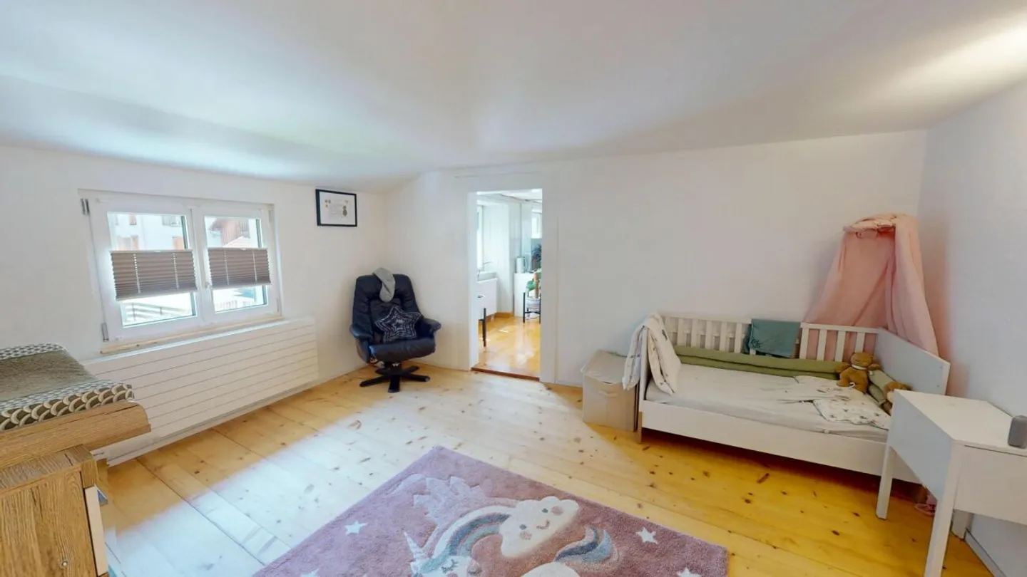 Residential building with huge barn total usable area 395m2 - Photo 13 of 13