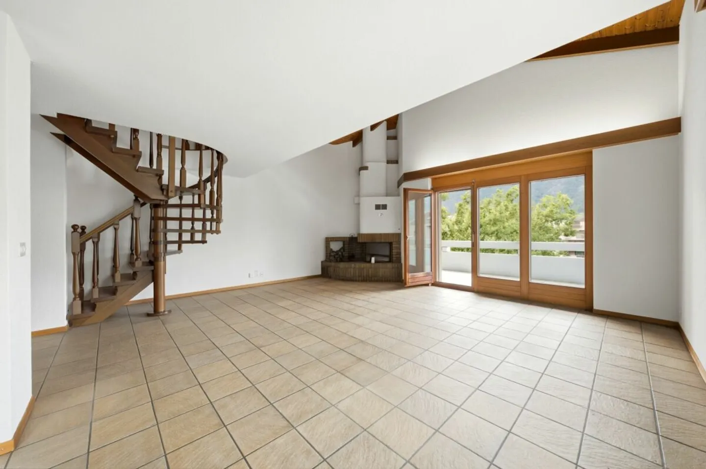 Charmante Maisonette mit Bergsicht - Foto 2 von 13