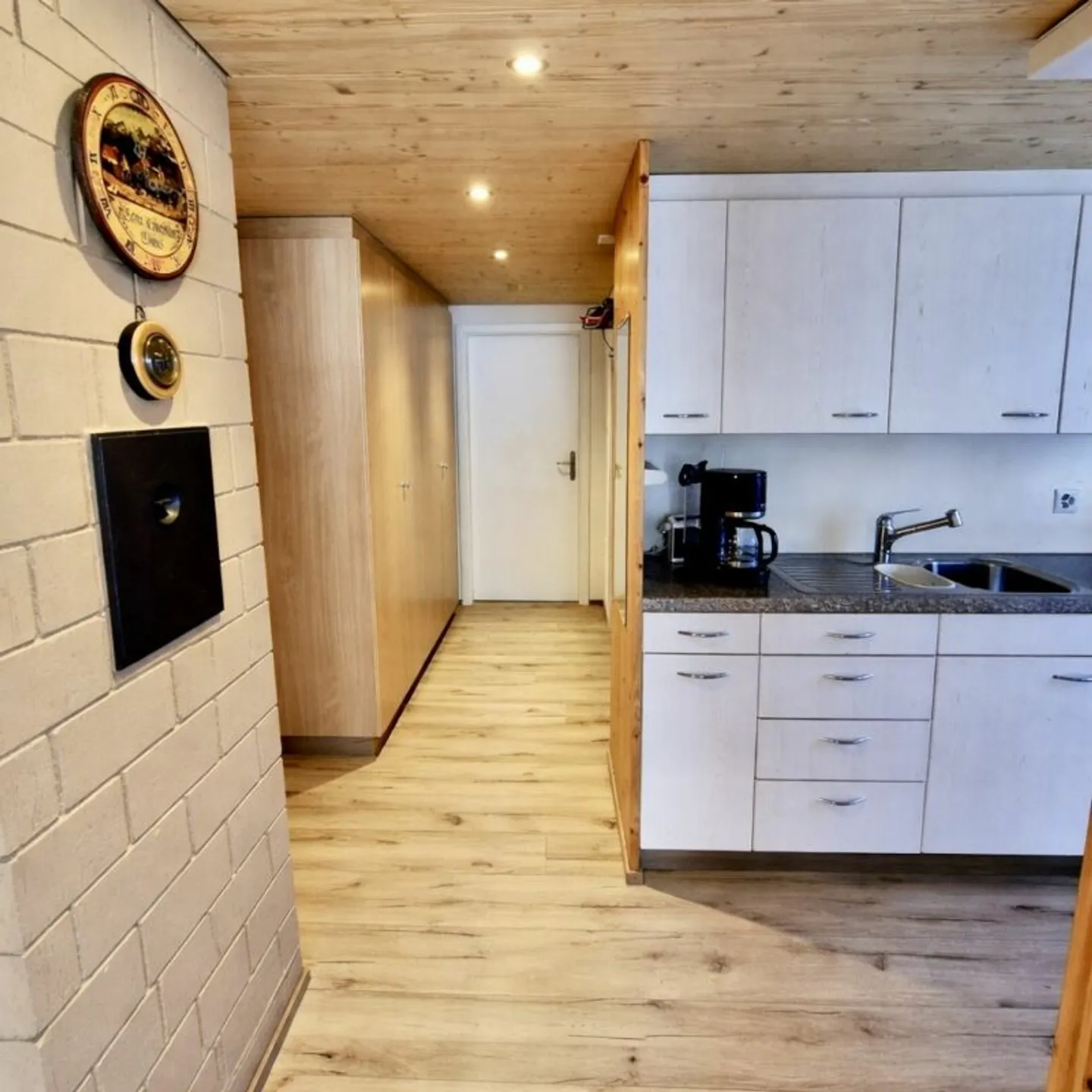 Appartamento Incantevole con Balcone - Foto 3 di 5