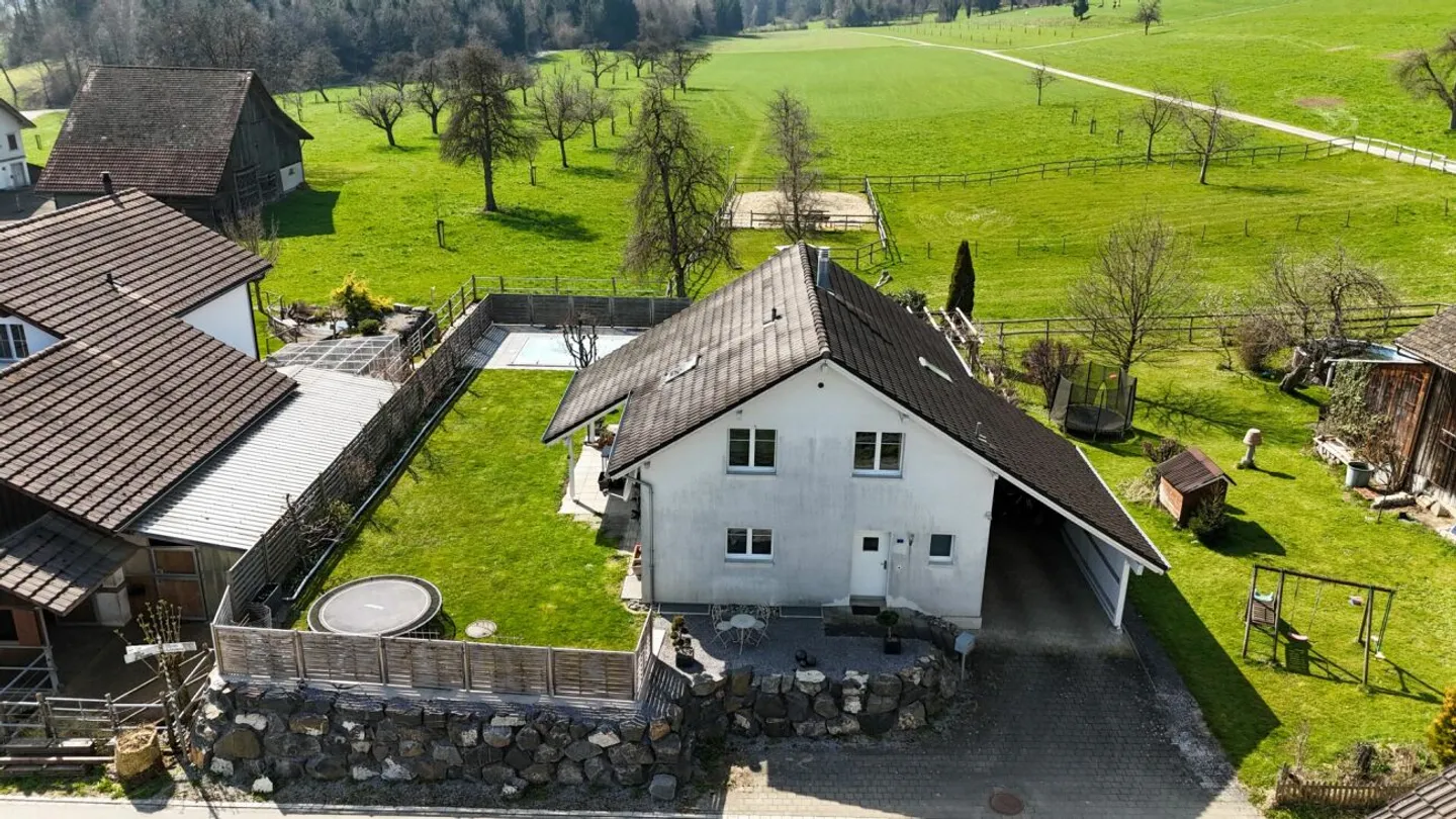 Living in a quiet location: 5.5-room detached house with spacious garden - Photo 13 of 13