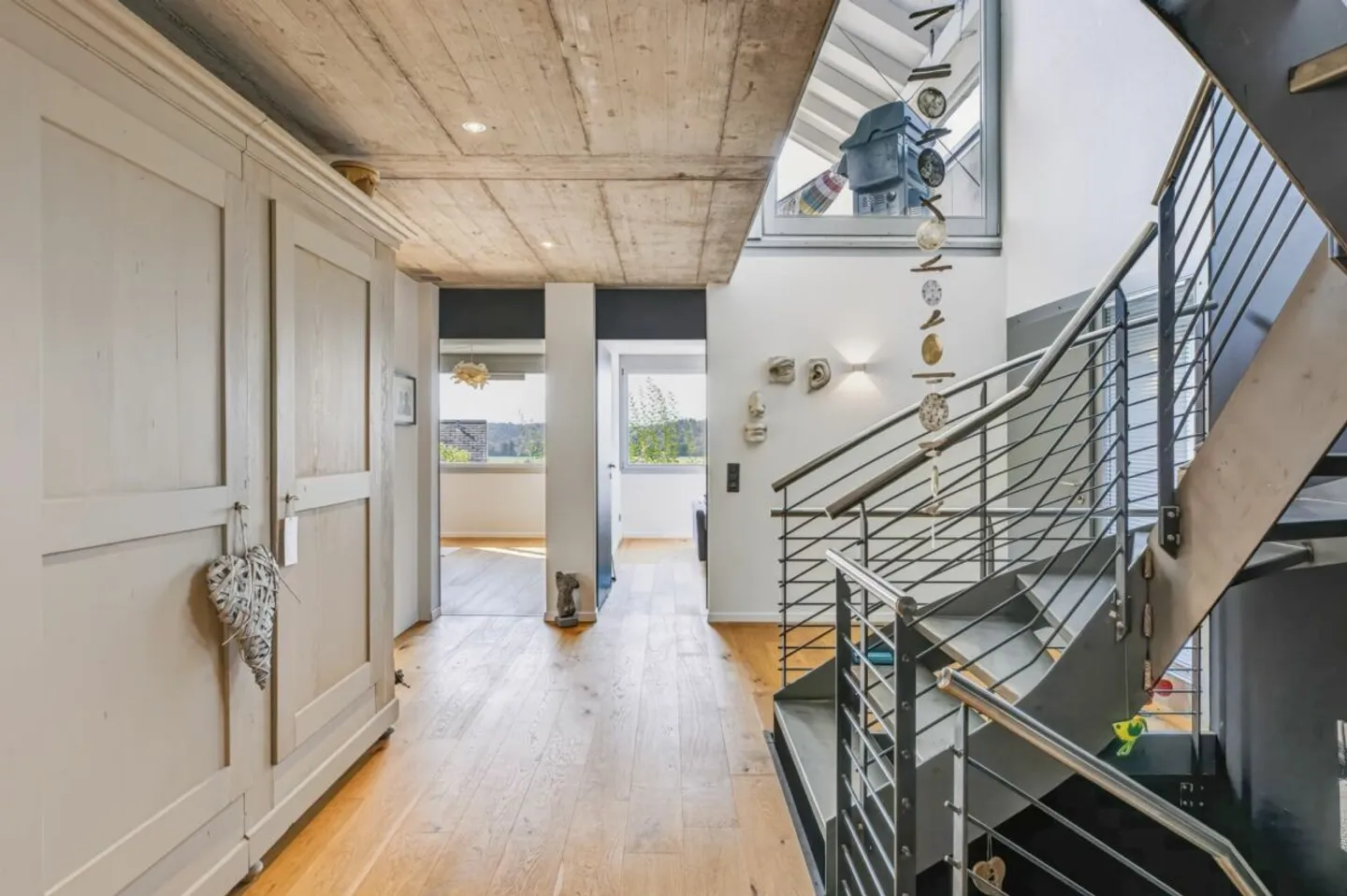 Luxurious Single-Family Home with Pool and Stunning Views in Roggwil BE - Photo 10 of 13