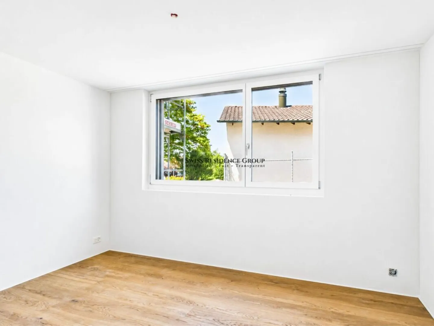 Modern 5.5-room home with terrace, garden and cooling - Photo 7 of 11
