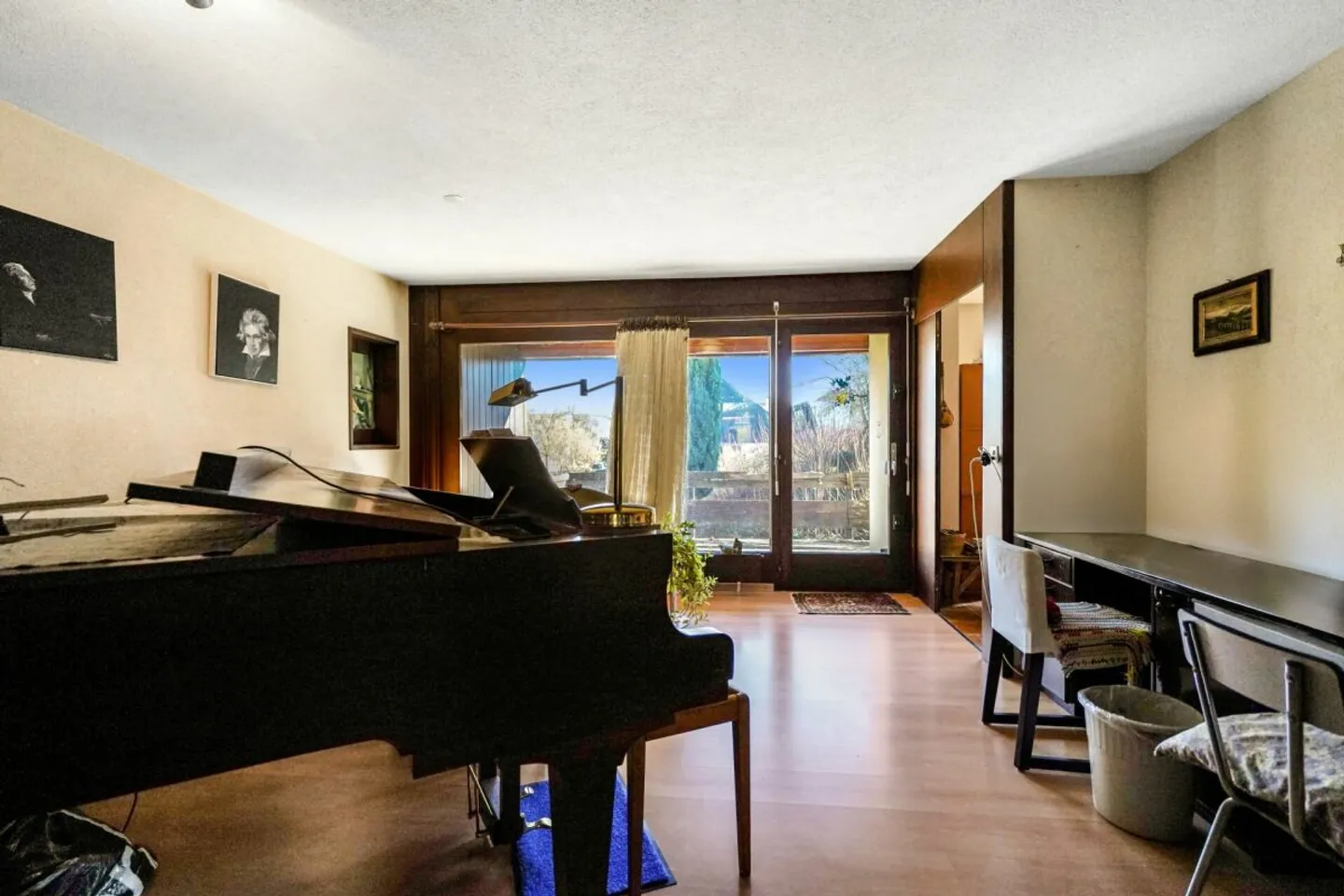 Casa unifamiliare indipendente in una buona posizione con grande potenziale - Foto 5 di 13