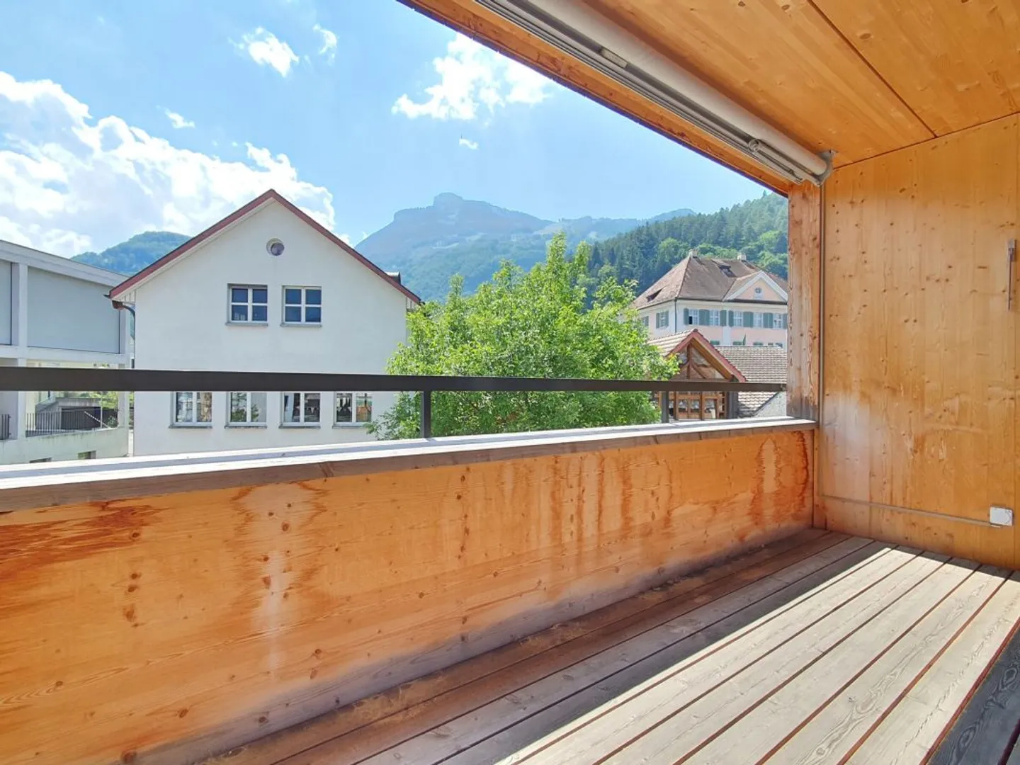 Moderno appartamento di 2,5 stanze con bel balcone in un alloggio assistito - Foto 7 di 9