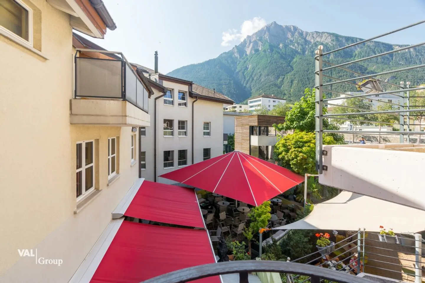 Attractive, furnished studio with urban flair and prime central location - Photo 9 of 13