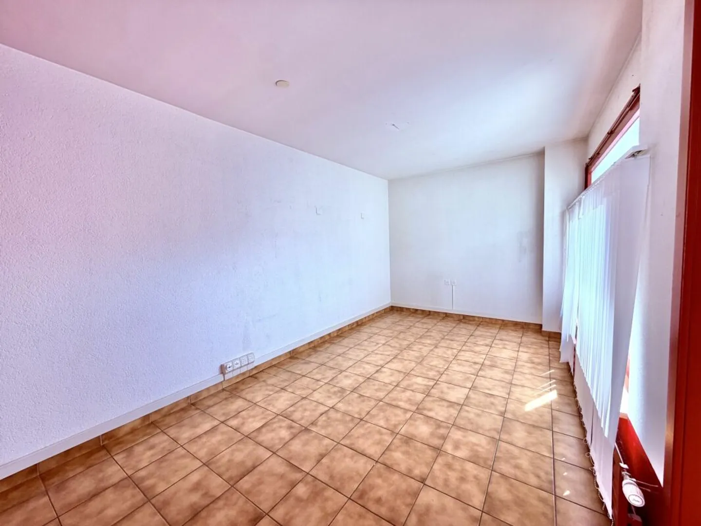 Maison au coeur de Fully avec fort potentiel - Photo 10 sur 13
