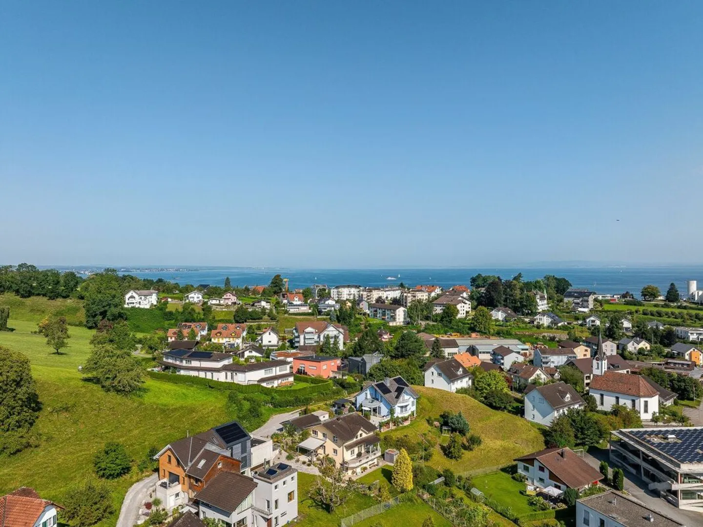 Modernes Einfamilienhaus mit Aussicht - Foto 4 von 13