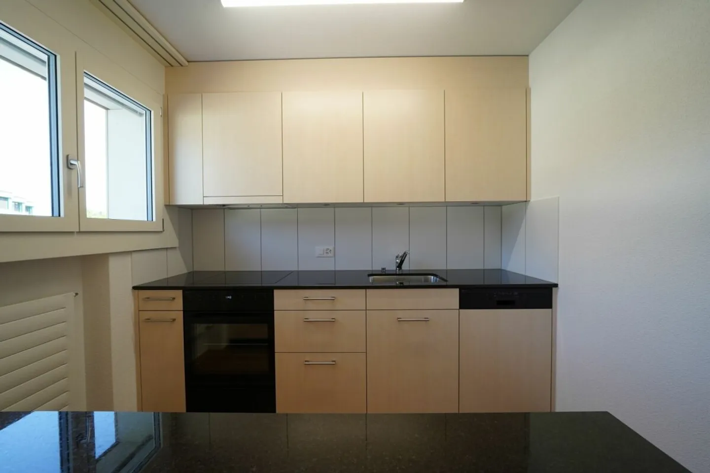 4.5 room apartment in the village center for rent - Photo 3 of 11