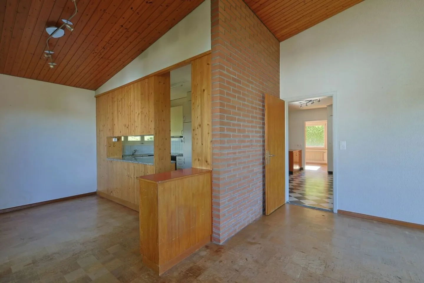 Maison individuelle avec appartement séparé et vue panoramique - Photo 6 sur 13