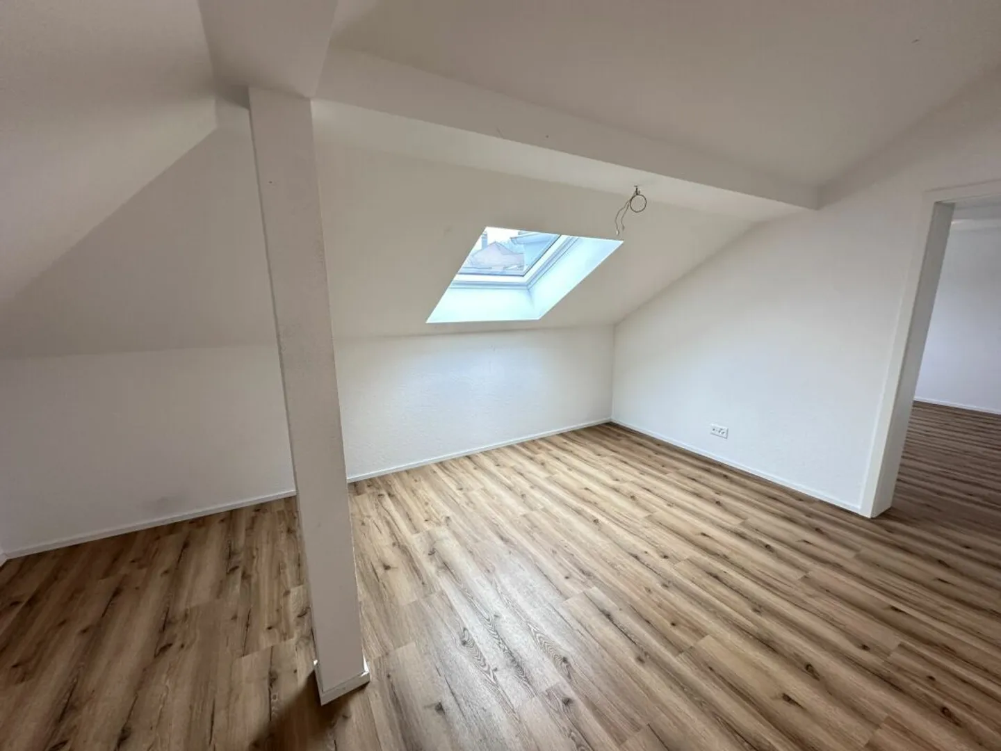 Appartement 2.5 pièces - Photo 2 sur 8
