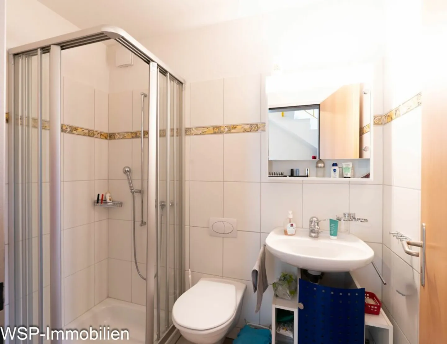 Detached House in Country House Style - Photo 3 of 11