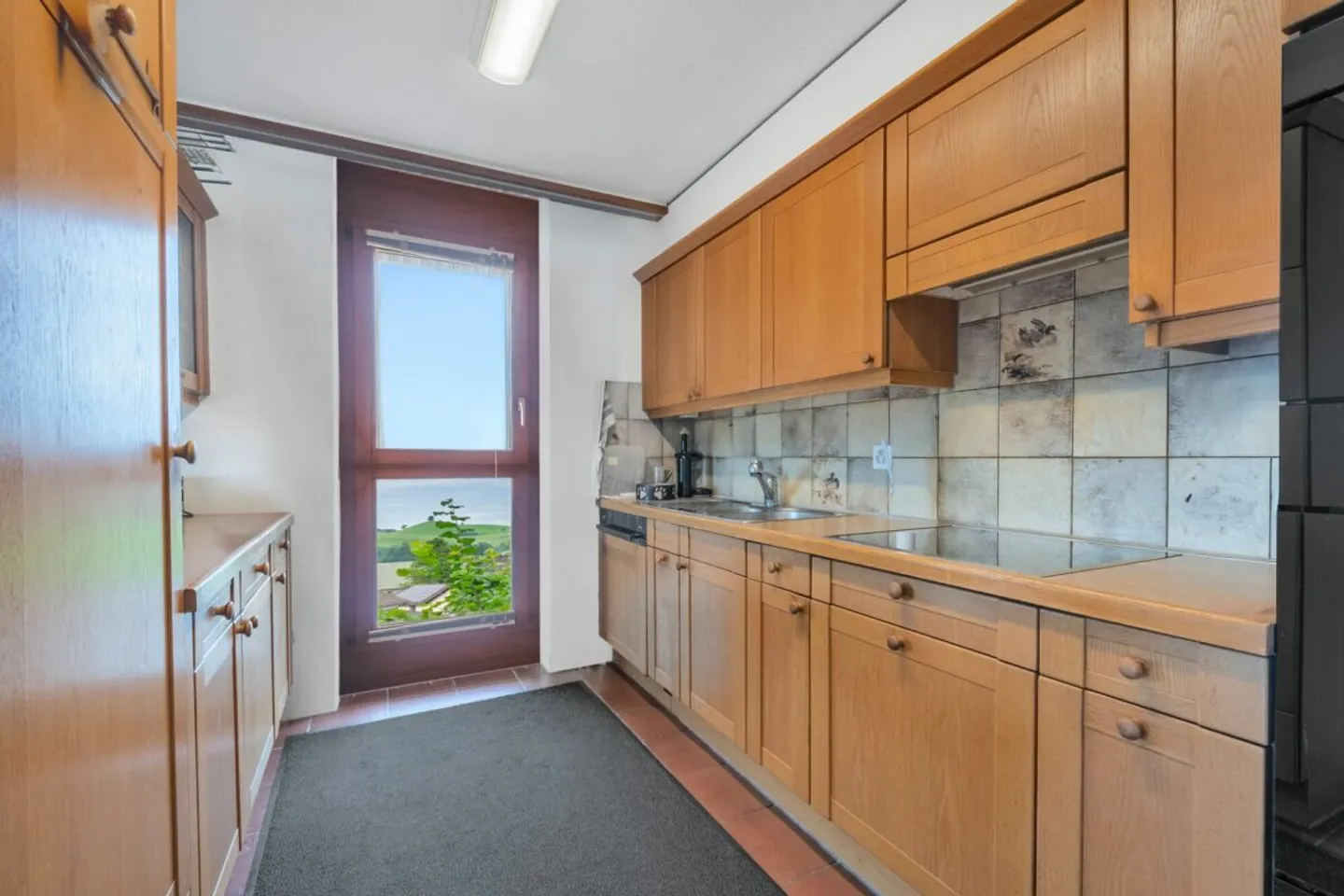 Ampia casa familiare con vista - Foto 11 di 13