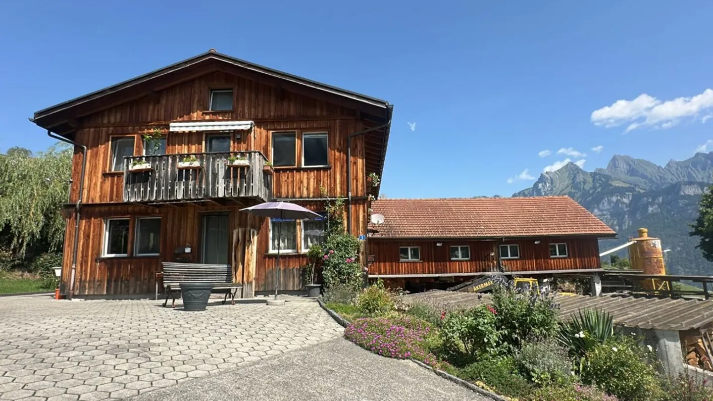 4 1/2-Room Apartment in Idyllic Location in the Green - Photo 1 of 13